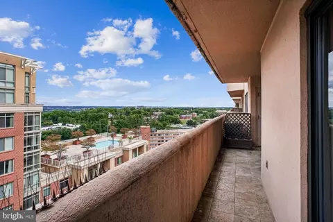 1301 N Courthouse Rd #1612, Arlington, VA 22201