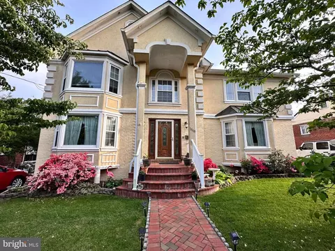5868 Arlington Blvd, Arlington, VA 22204
