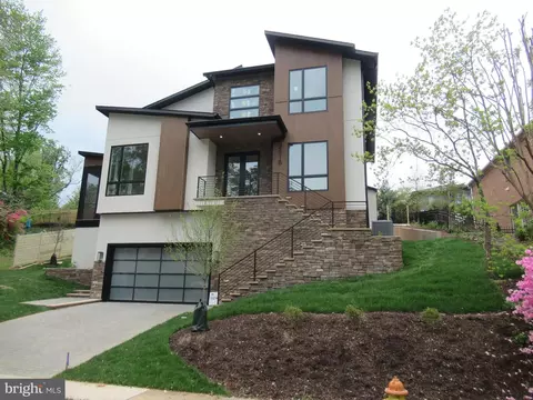 2816 N Jefferson St, Arlington, VA 22207