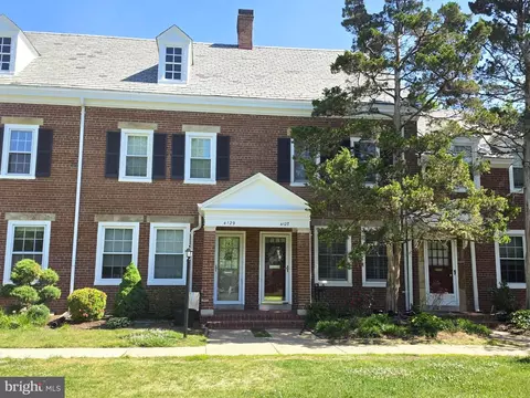 4129 36th St S, Arlington, VA 22206