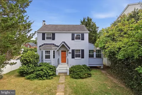 5300 Wilson Blvd, Arlington, VA 22205