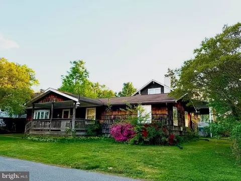 1720 N Bryan St, Arlington, VA 22201