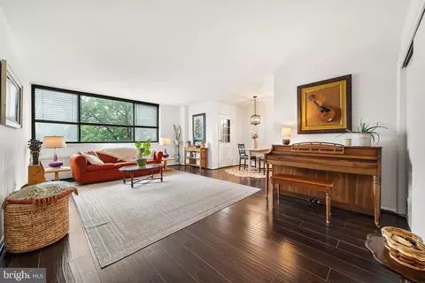 4401 Cherry Hill Rd #59, Arlington, VA 22207