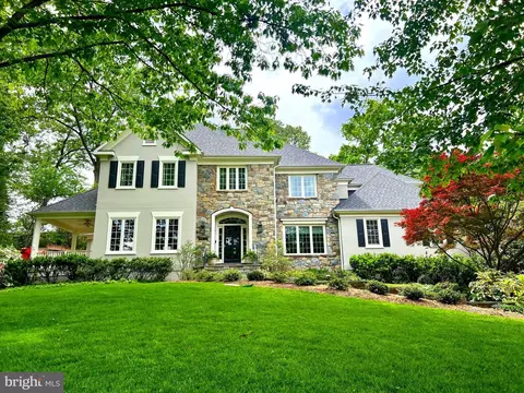 3824 Military Rd, Arlington, VA 22207