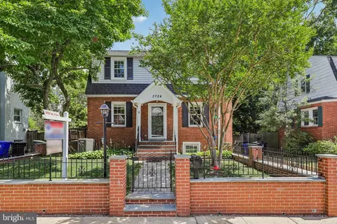 3724 2nd St S, Arlington, VA 22204