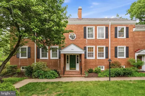 2919 S Columbus St #B2, Arlington, VA 22206