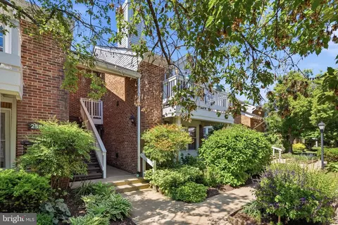 2580 S D S Arlington Mill Dr #4, Arlington, VA 22206