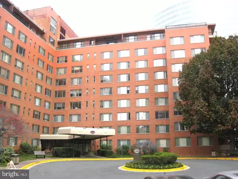 1121 Arlington Blvd #314, Arlington, VA 22209