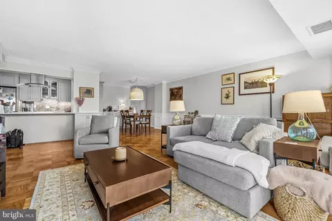 3800 Fairfax Dr #1105, Arlington, VA 22203