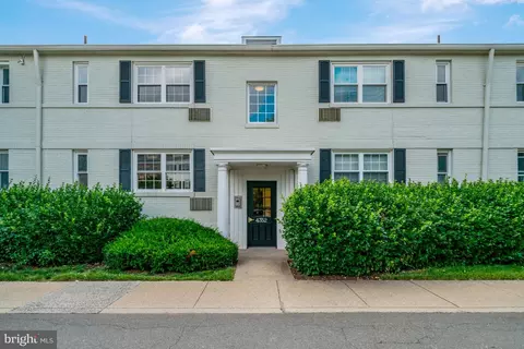 4352 N Pershing Dr #43522, Arlington, VA 22203