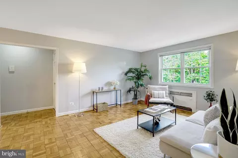 4352 N Pershing Dr #43522, Arlington, VA 22203