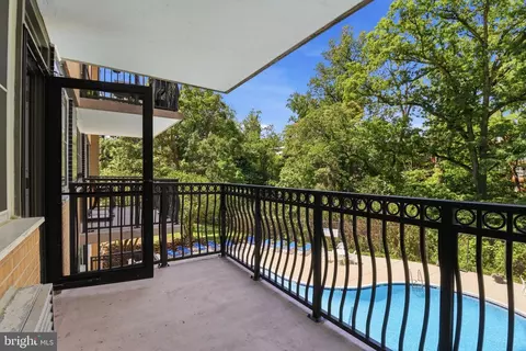 2030 N Adams St #307, Arlington, VA 22201