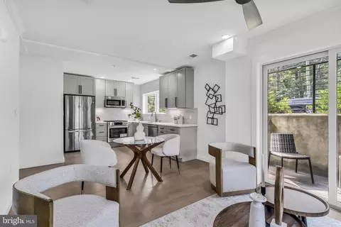 1201 N Quinn St #102, Arlington, VA 22209