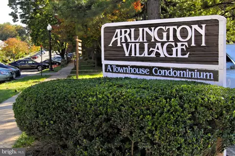 2701 16th St S #633, Arlington, VA 22204