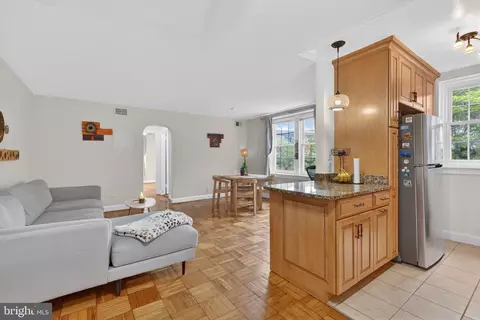 30 S Old Glebe Rd #202-E, Arlington, VA 22204