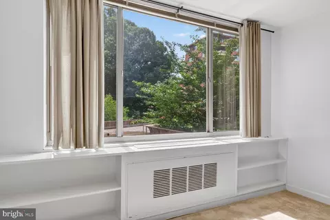1121 Arlington Blvd #348, Arlington, VA 22209