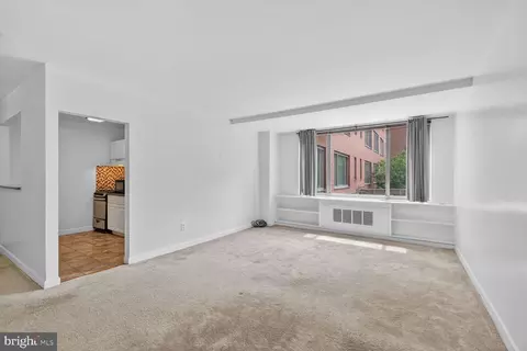 1121 Arlington Blvd #348, Arlington, VA 22209