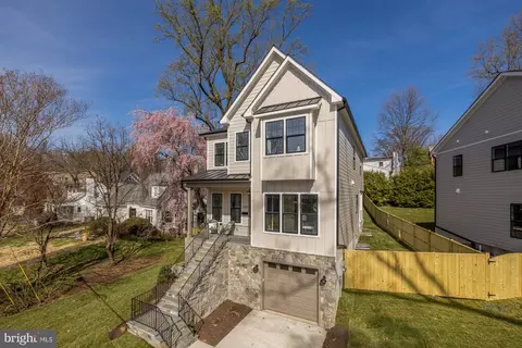 5707 9th St N, Arlington, VA 22205