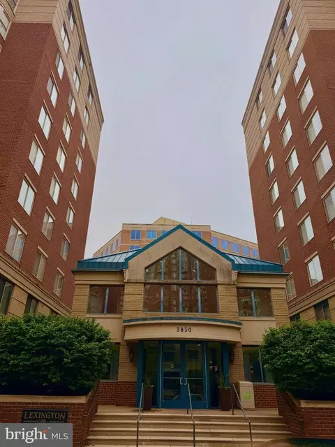 3830 9th St N #109W, Arlington, VA 22203