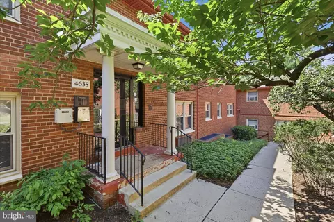 4635 20th Rd N #6, Arlington, VA 22207