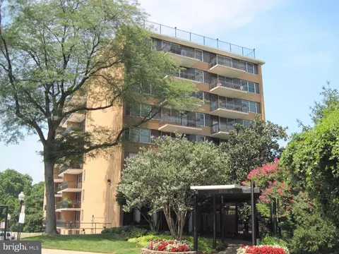 2030 N Adams St #1008, Arlington, VA 22201