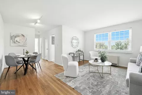 2030 N Vermont St #304, Arlington, VA 22207