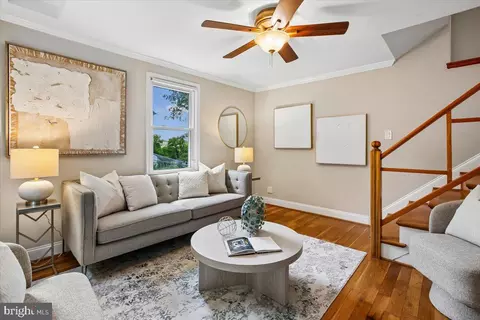 3804 Kemper Rd, Arlington, VA 22206