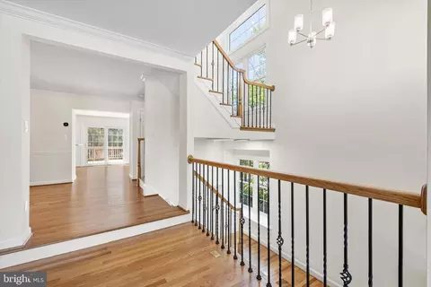 4418 S Pershing Ct, Arlington, VA 22204