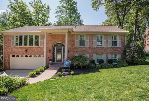 4727 38th Pl N, Arlington, VA 22207