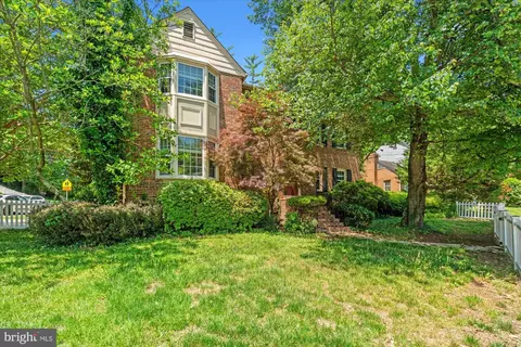 2232 Military Rd, Arlington, VA 22207