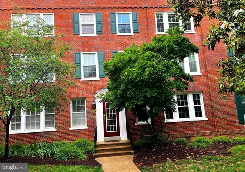 1811 Key Blvd #532, Arlington, VA 22201