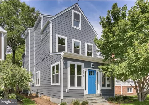 1902 N Nelson St N, Arlington, VA 22207