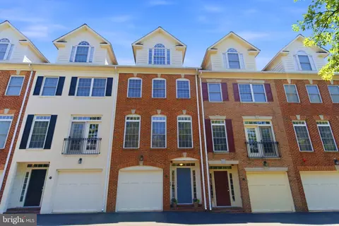 772 N Wakefield St, Arlington, VA 22203