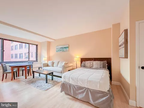 1021 Arlington Blvd #335, Arlington, VA 22209