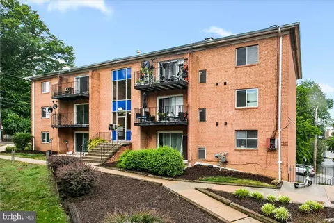 3408 25th St S #8, Arlington, VA 22206