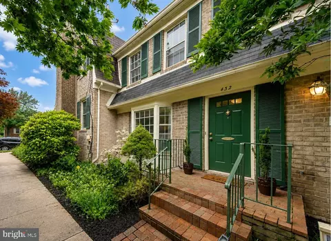 432 N Park Dr, Arlington, VA 22203