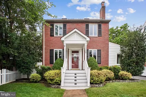 1708 N Quincy St, Arlington, VA 22207