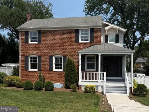 2719 N Edison St N, Arlington, VA 22207