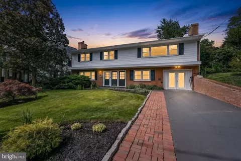 3806 N Wakefield St, Arlington, VA 22207