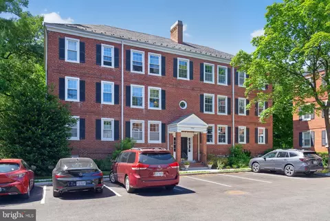 3043 S Columbus St #B1, Arlington, VA 22206
