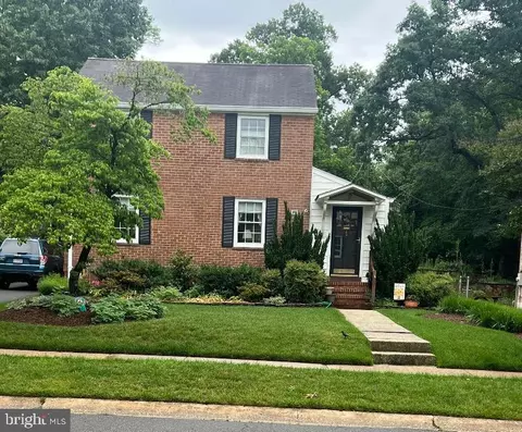 227 N Edison St, Arlington, VA 22203