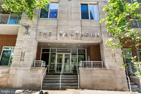 820 N Pollard St #912, Arlington, VA 22203