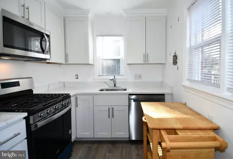 1316 S Dinwiddie St, Arlington, VA 22206