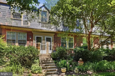 1401 S Edgewood St #500, Arlington, VA 22204