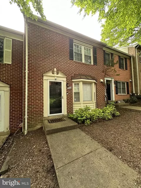 2035 S Glebe Rd, Arlington, VA 22204