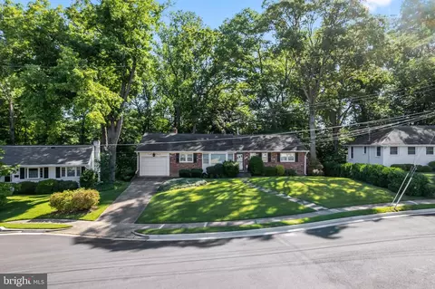 4017 N Stafford St, Arlington, VA 22207
