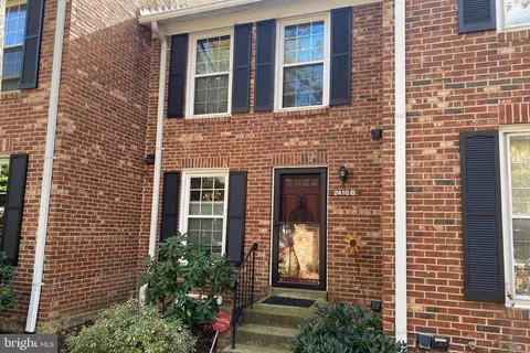 2410 S Walter Reed Dr #2, Arlington, VA 22206
