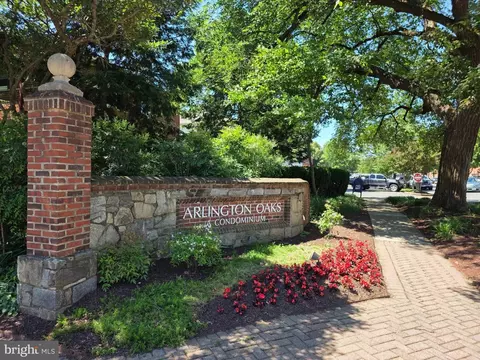 4309 2nd Rd N #43091, Arlington, VA 22203
