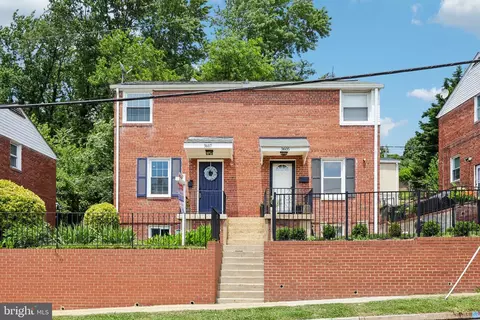 3607 25th St S, Arlington, VA 22206