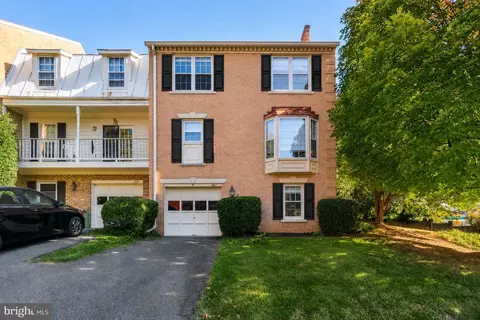 5607 Langston Blvd, Arlington, VA 22207